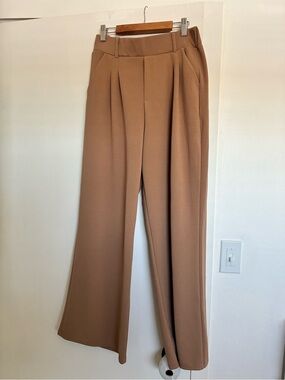Tailored Wide-Leg Women's Pants in Camel